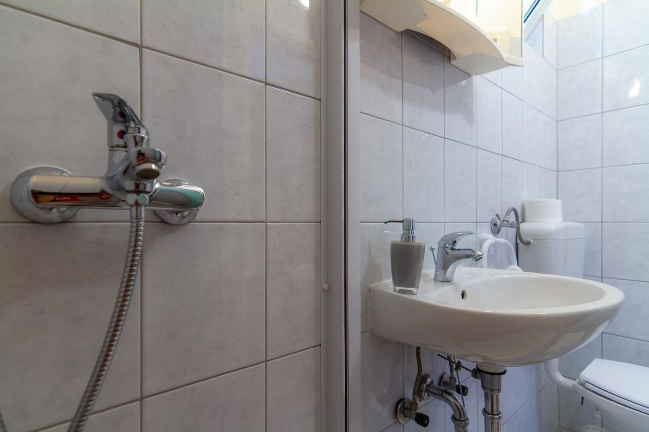 Apartman Haus Maja Banjol Eksteriør billede